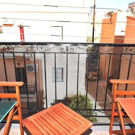 Central Apartments Ermoupoli Room photo