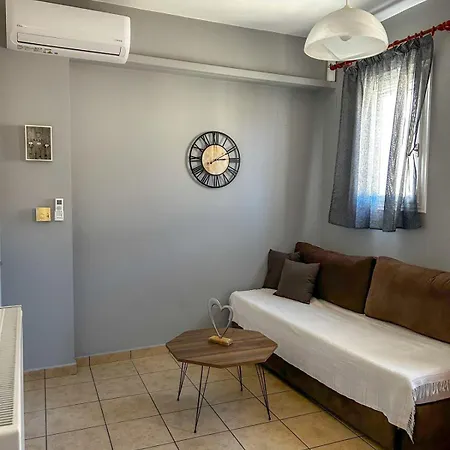 Central Apartments Ermoupoli Room photo