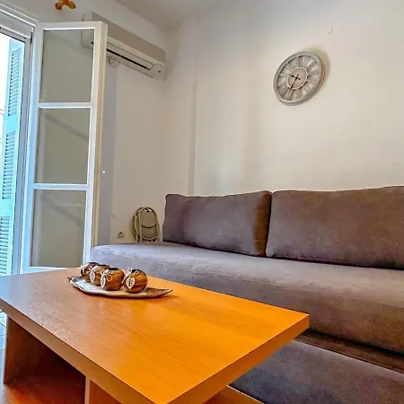 Central Apartments Ermoupoli Room photo